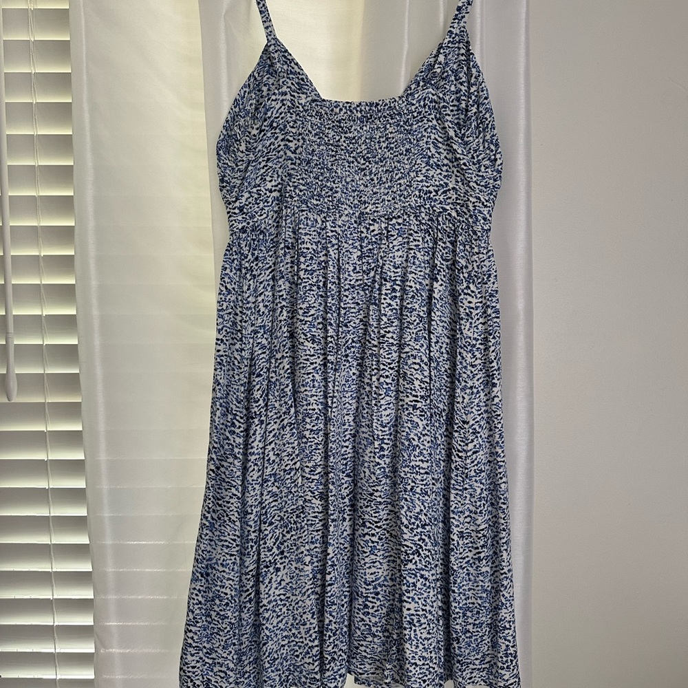 Banana Republic Factory Peekaboo Summer Dress
